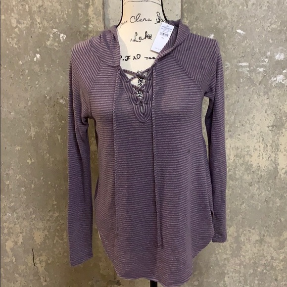 American Eagle 🦅 Plush Top with hood - Picture 2 of 7